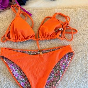 Maaji bikini set- reversible size small